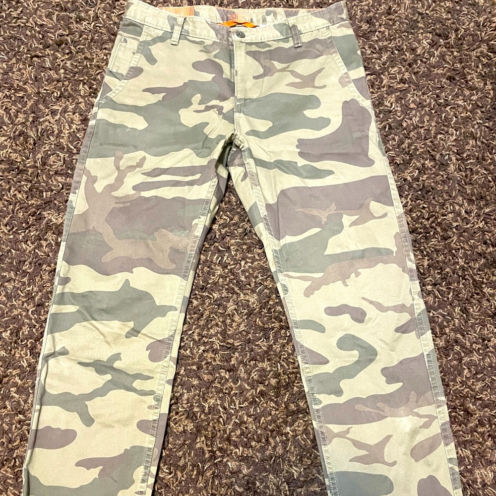 Men’s Dockers fatigue pants